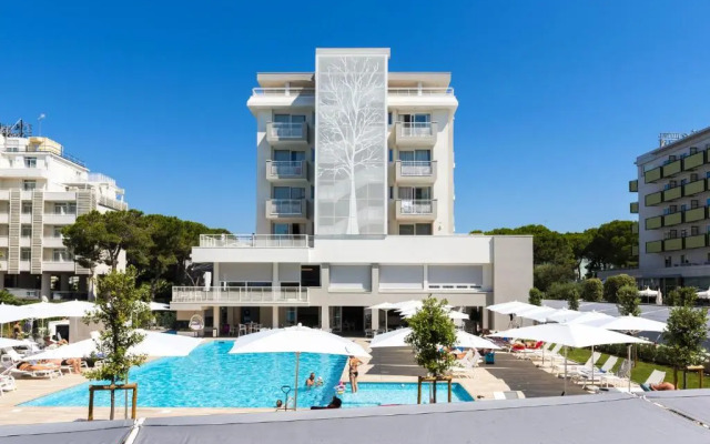 Life Hotel 4 Superior