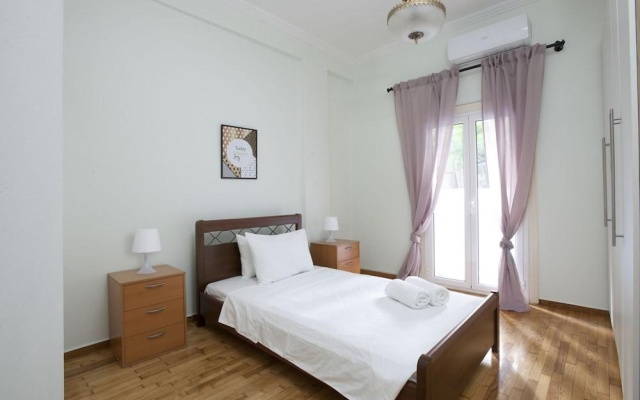 Two Bedroom Apartment at Koukaki
