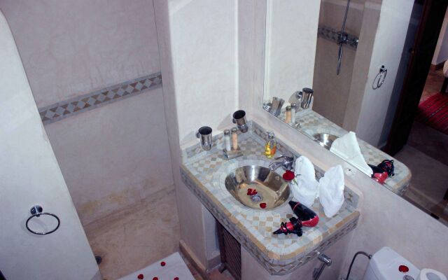 Riad of the Moon