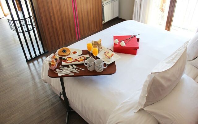 Altus Express Hotel