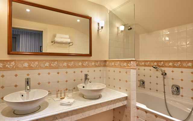 Château Hotel Grand Barrail