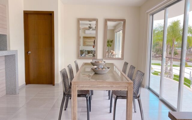 Luxury 2 & 3 Bedroom Apartments