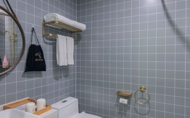 Floral Hotel Falan Small Town