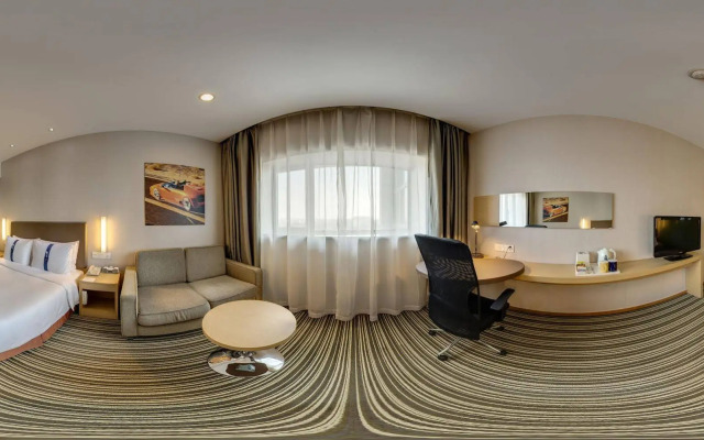 Holiday Inn Express Shanghai New Hongqiao