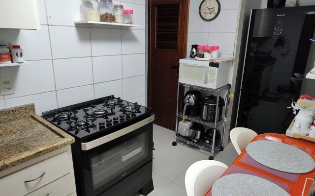 Hostel for One: quarto e banheiro privativos