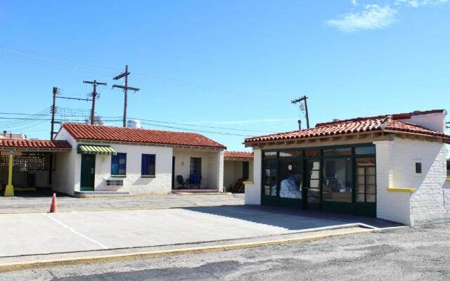 Economy Inn