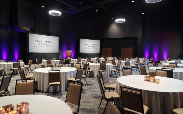 Omni Viking Lakes Hotel