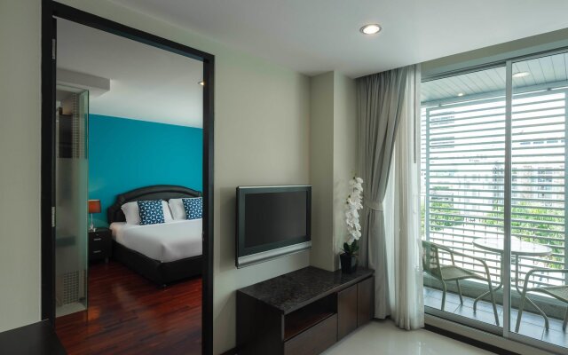 Silom Lofts Hotel