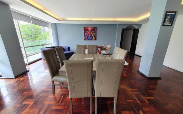 Luxury Apartment Masaryk 4BR