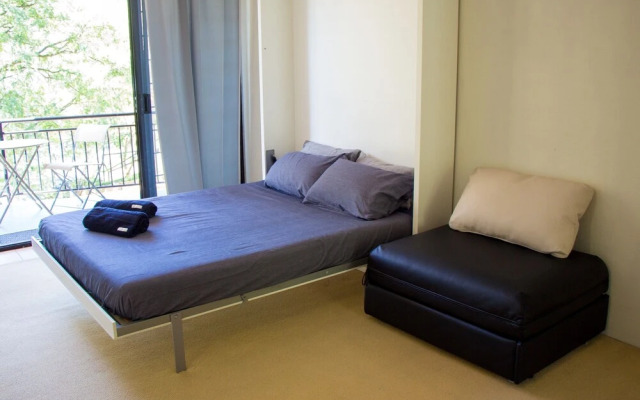 Riverpark-studio apartment