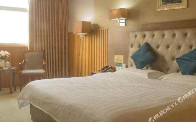 Xinqing Business Hotel