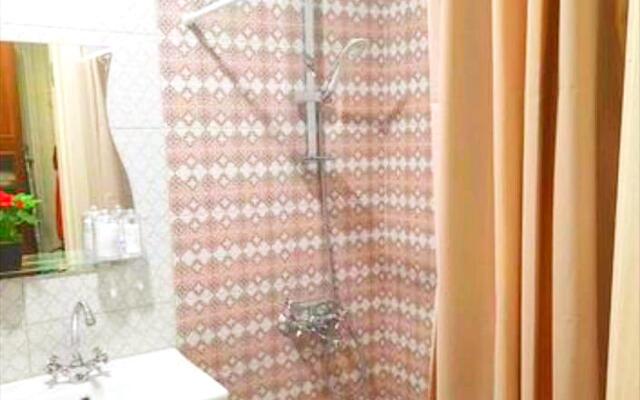 Уютная студия на улице Карпенко 2