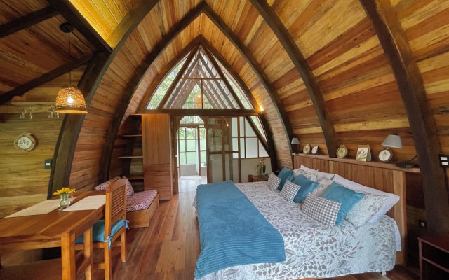Sacha Urco Lodge Nature Hideaway Cabins
