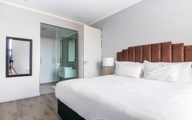 Sandton Smart Apartment Fifteen