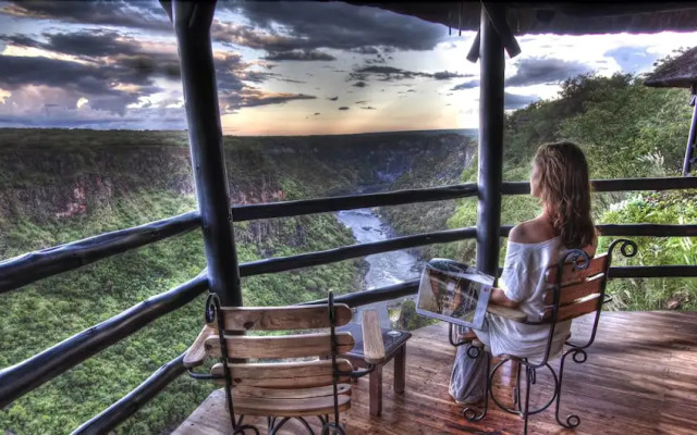 Lalla Villa Guest Lodge