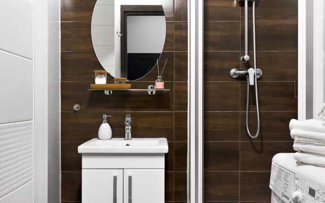 Studio apartments on Zheleznodorozhny Prospekt 14 k1