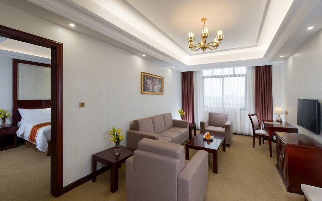 Vienna Hotel Shanwei Lufeng Jieshi Bus Station Branch
