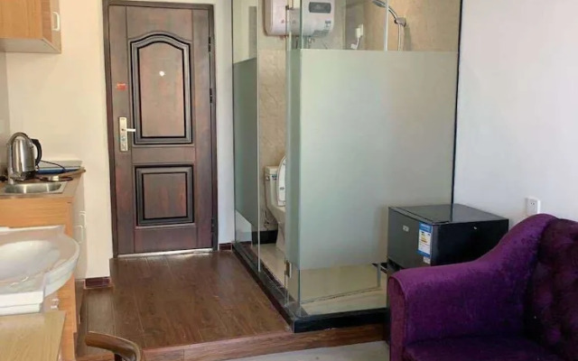California Apartment HongMei Road Branch
