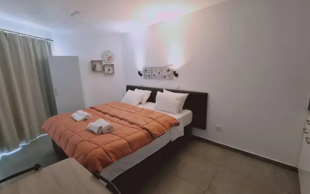 100 AN - Napa Living 38