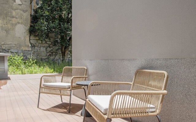 Liiiving - City Design Apartment C