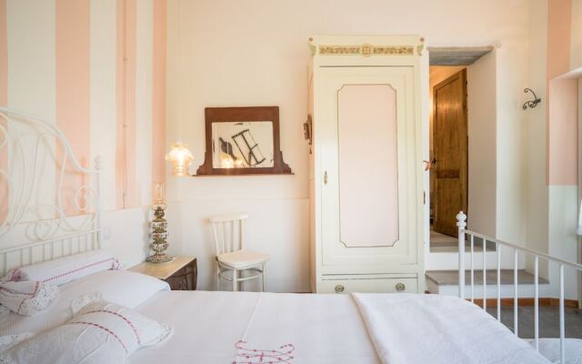 Podere Rosso Baccarà - Bed & Breakfast