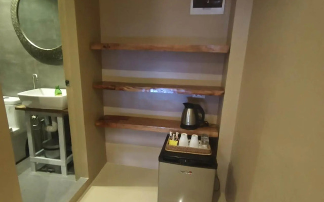 Southseas Beach Resort and Dive Center