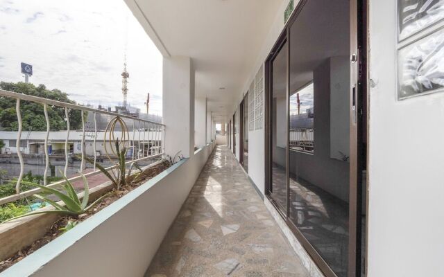 OYO 75316 Capital Residence