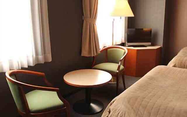 HOTEL LiVEMAX Hiratsuka Ekimae