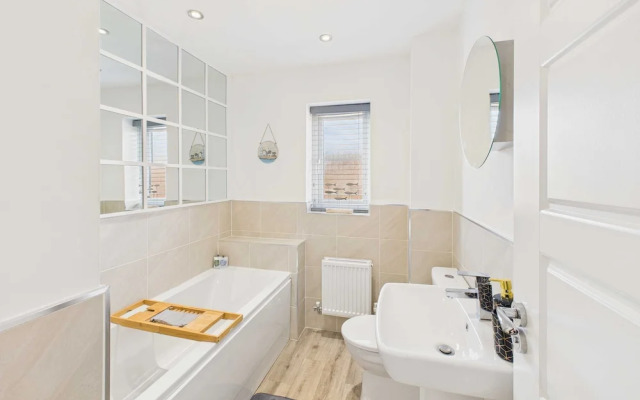 Host Stay Orient House