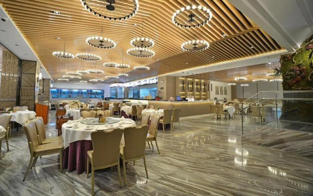 Campanile Hotel (Shenzhen Longcheng Plaza Metro Station)