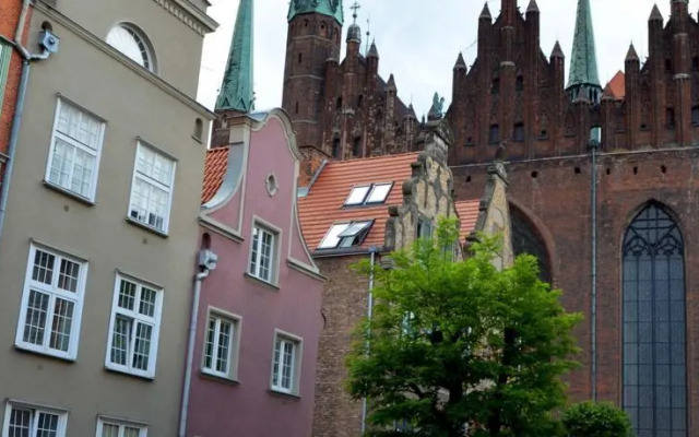 The Heart of Old Town Apartments