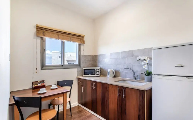 Aviv Holiday Flat