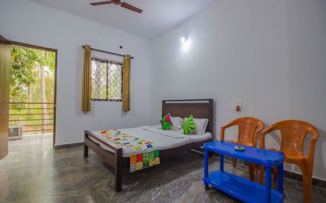 OYO 12987 Home Spacious Studio Mandrem Beach