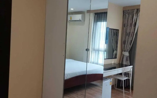 V Check Inn Sukhumvit 22