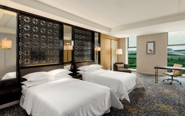 Sheraton Changchun Jingyuetan Hotel