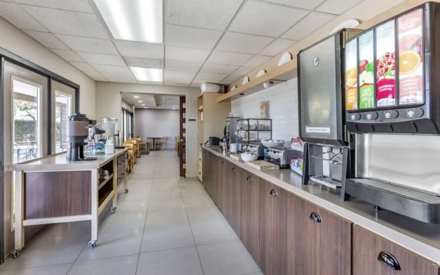 Country Inn & Suites by Radisson, Mesa, AZ