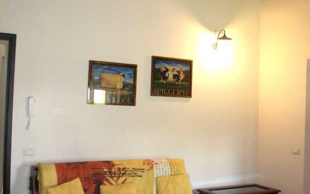 Giuly Rosselmini Residence