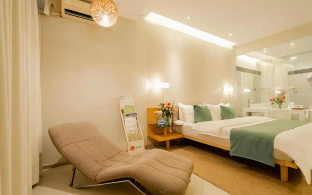 Tourism Trend Hotel