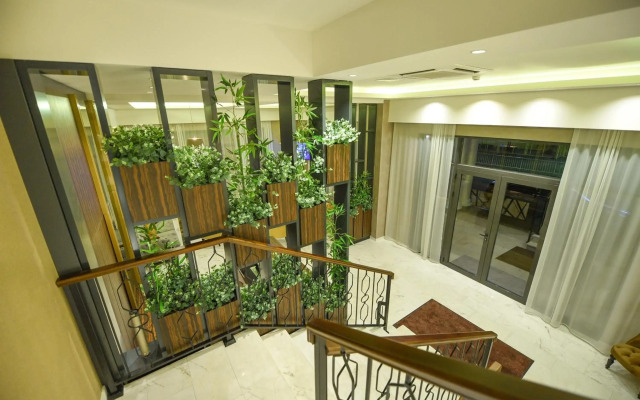 Hotel Lazaro