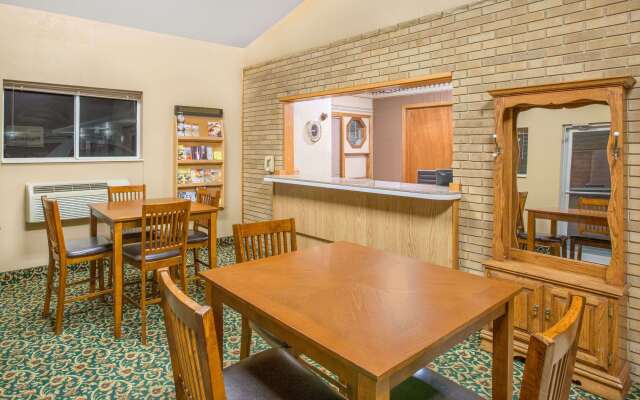 Days Inn by Wyndham Worthington