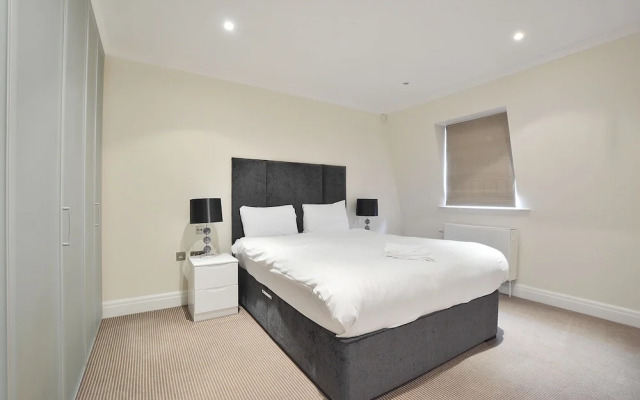 William Mews Townhouse