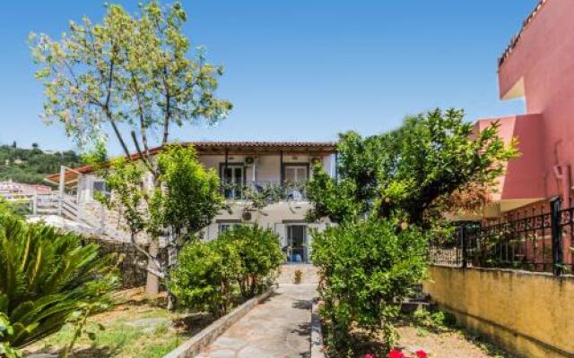 Irini Apartments and Studios