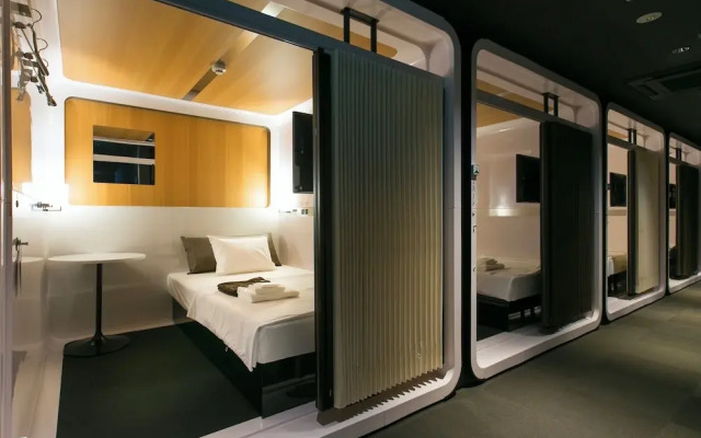 First Cabin International Hawaii