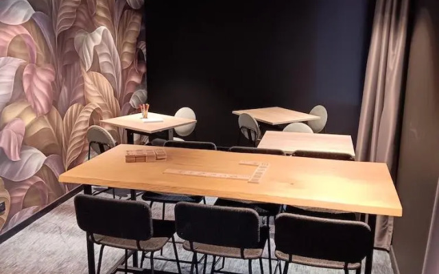 Ibis Styles Miramas - Provence