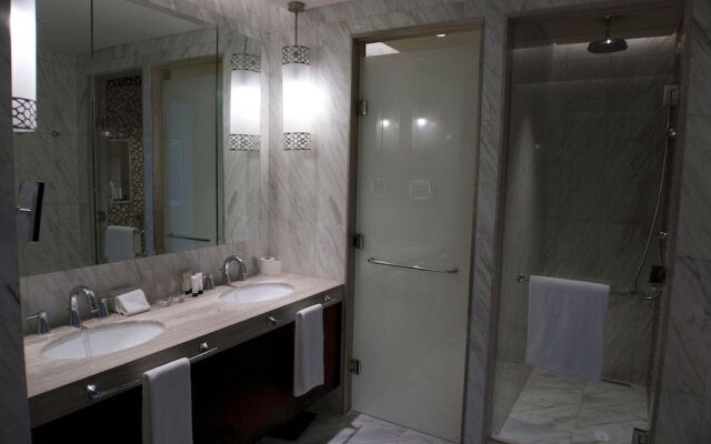Ultimate Luxury & Views at the Fountains Dubai