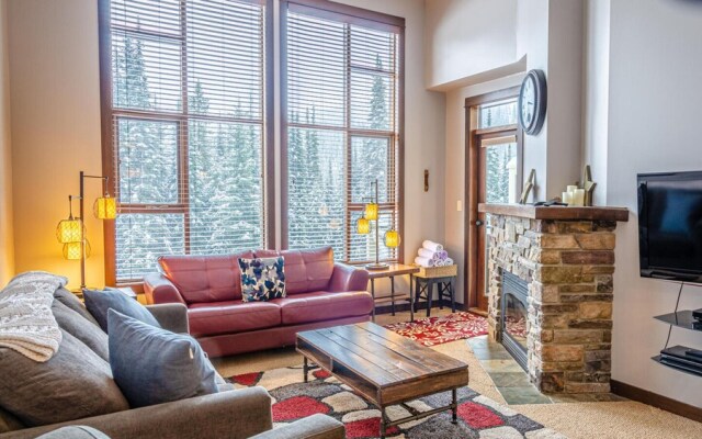 Stones Throw #26 By Bear Country