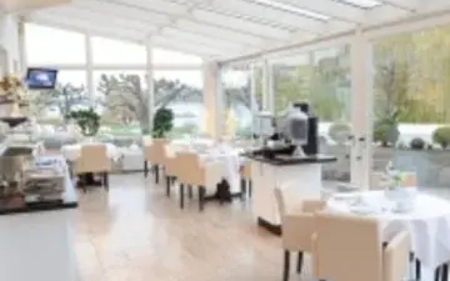 Hotel Rheinblick & Apartments