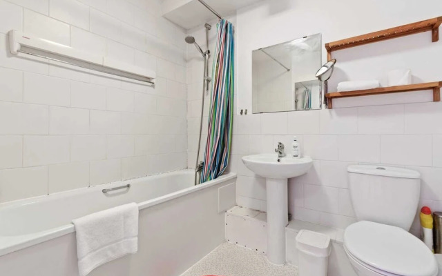 Modern 2 Bedroom Apartment in Homerton