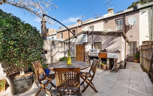Pyrmont Self-Contained House 64 BUL
