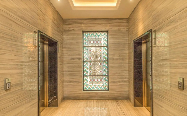 Lemon Tree Premier City Center Pune